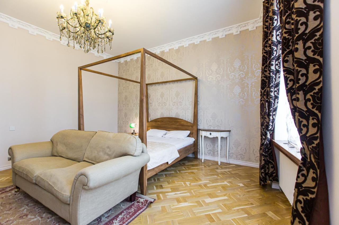 австрійська в центрі на вулиці михальчука 5 Lwów